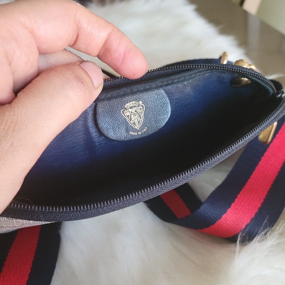 100% Authentic Gucci vintage mini pouch - Picture 3 of 12